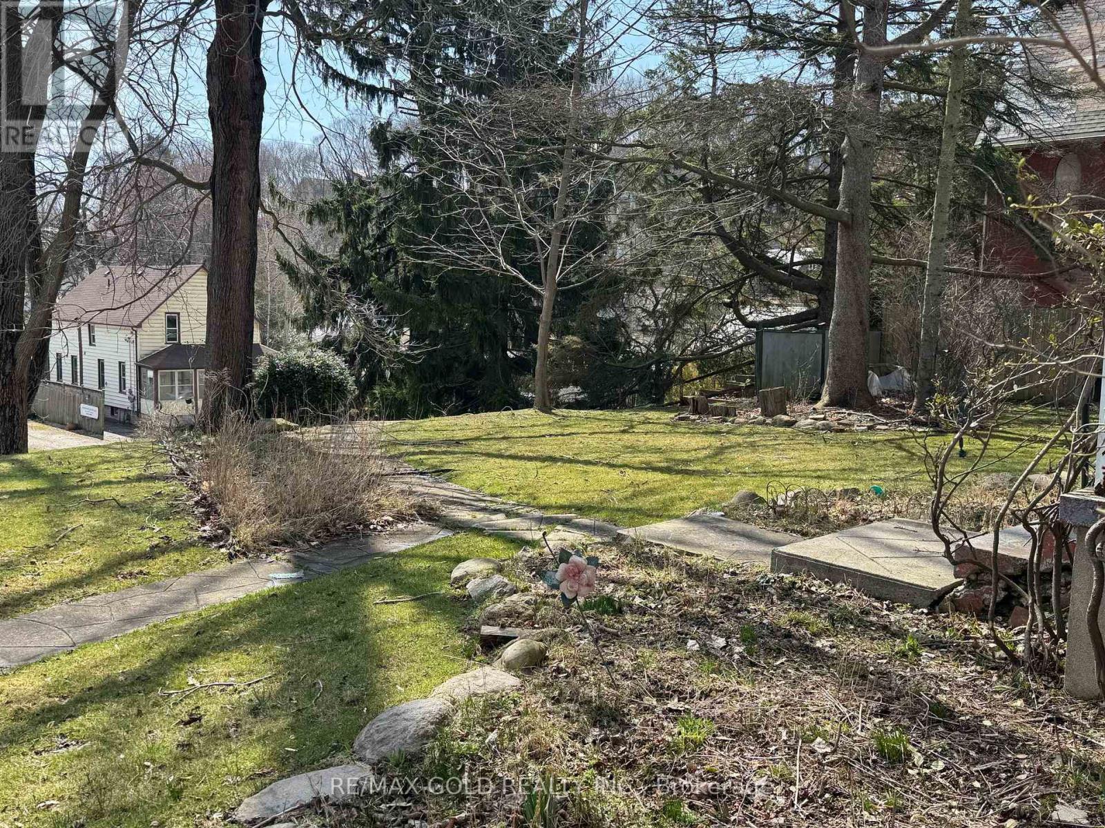 329 George Street, Central Elgin, Ontario  N5L 1C5 - Photo 15 - X12363284