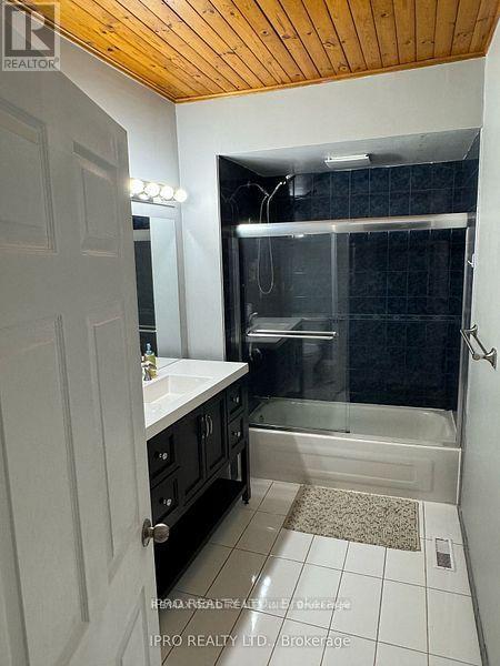 4597 Sunset Road, Central Elgin, Ontario  N5L 1B4 - Photo 5 - X12363287
