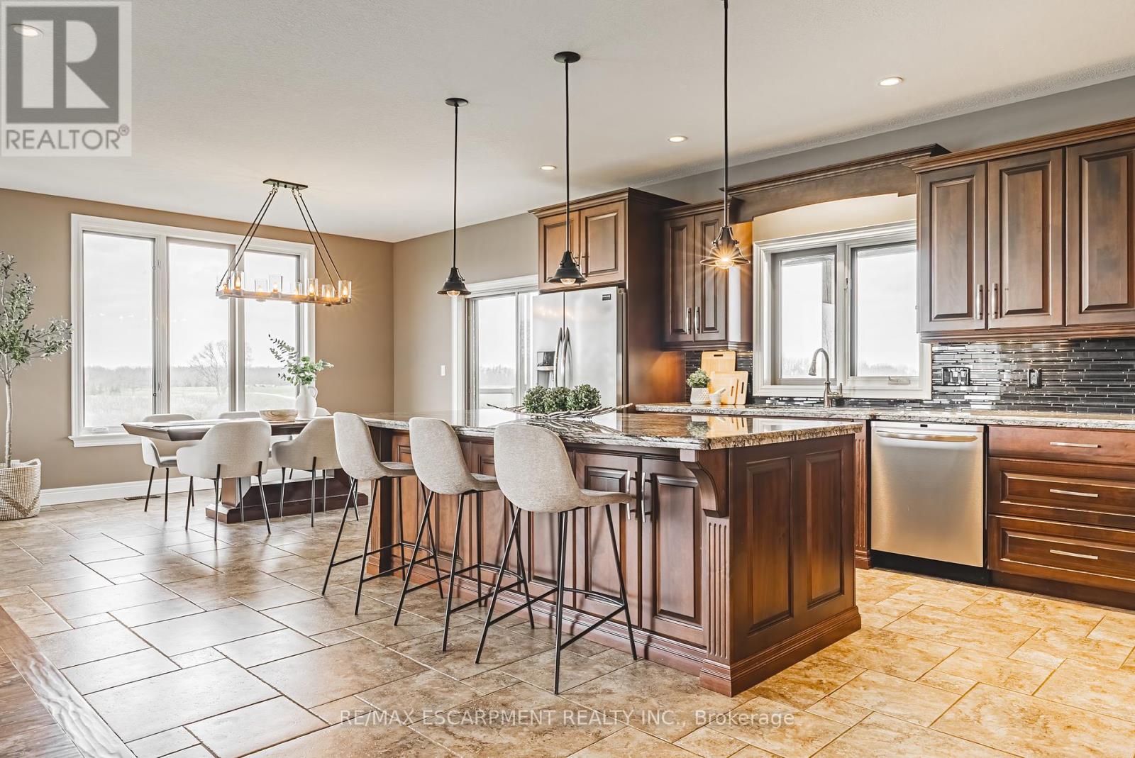 15 Reeds Road, Haldimand, Ontario  N0A 1E0 - Photo 5 - X12128606