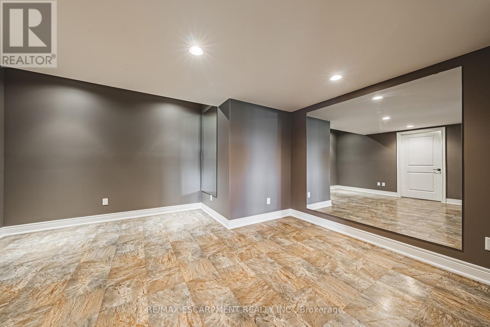 15 Reeds Road, Haldimand, Ontario  N0A 1E0 - Photo 21 - X12128606