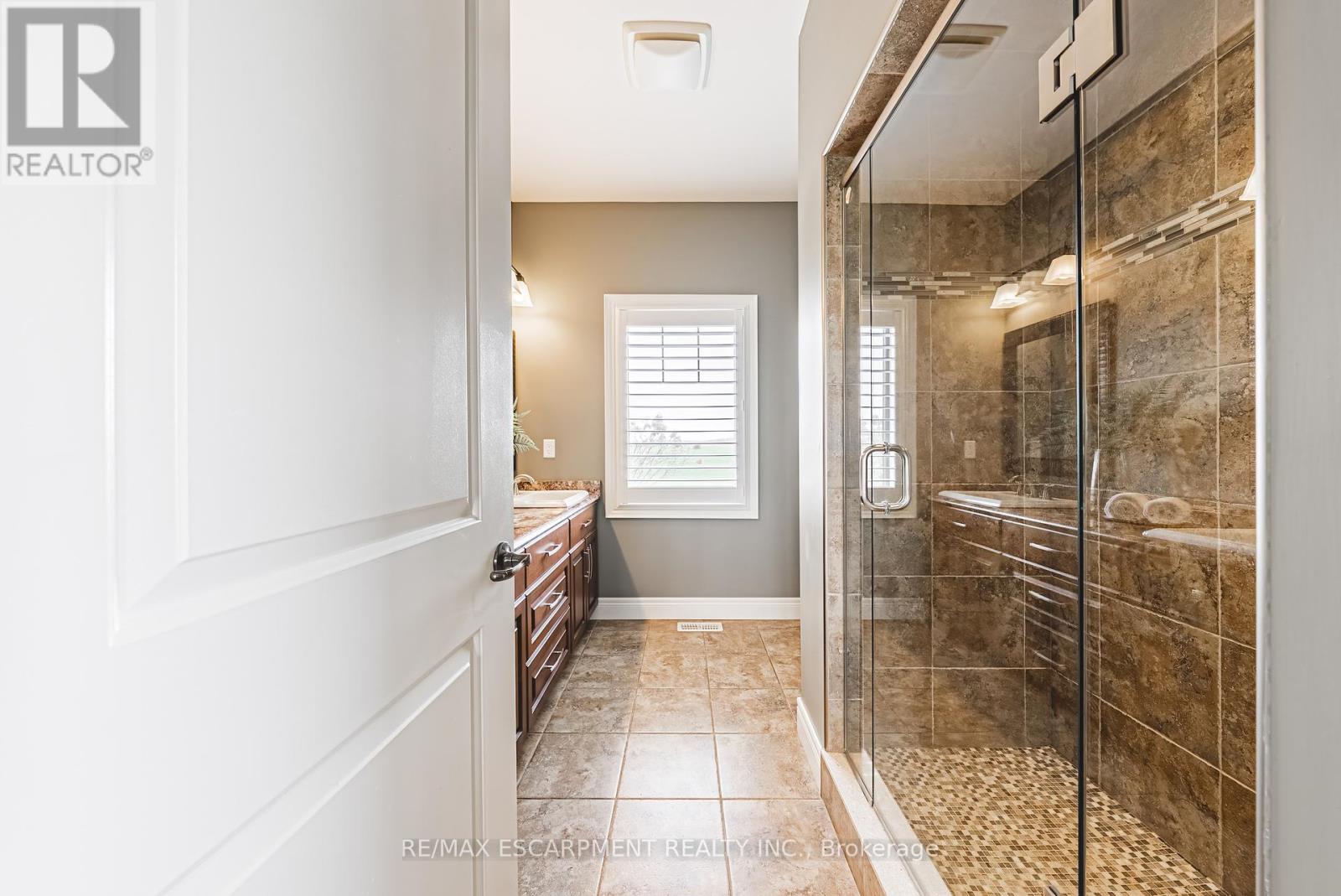 15 Reeds Road, Haldimand, Ontario  N0A 1E0 - Photo 19 - X12128606