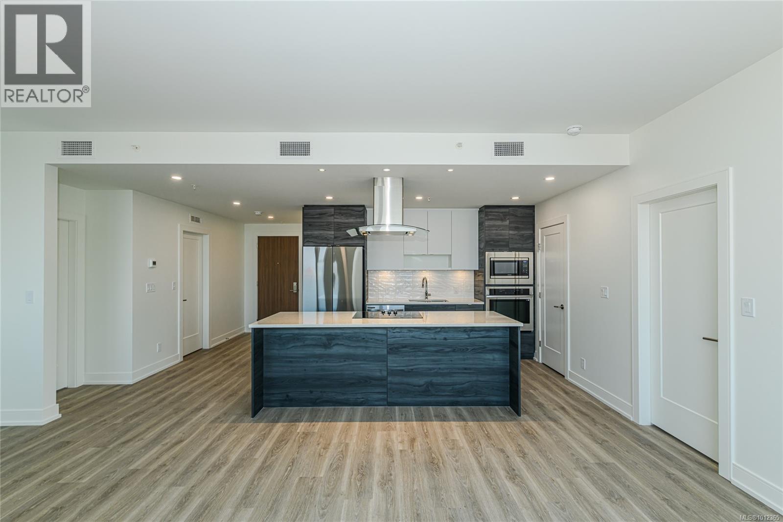 905 1628 Store St, Victoria, British Columbia