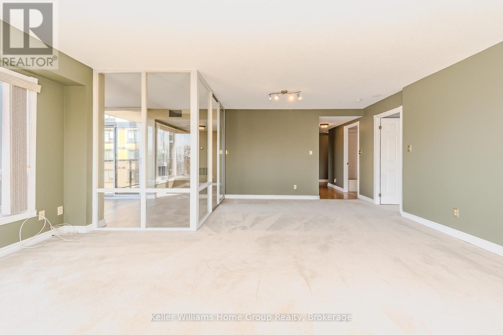1008 - 237 King Street W, Cambridge, Ontario  N3H 5L2 - Photo 7 - X12385005