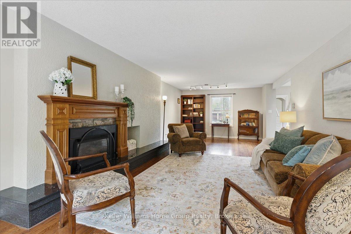 348 Old Stone Road, Waterloo, Ontario  N2K 1Z3 - Photo 17 - X12385007