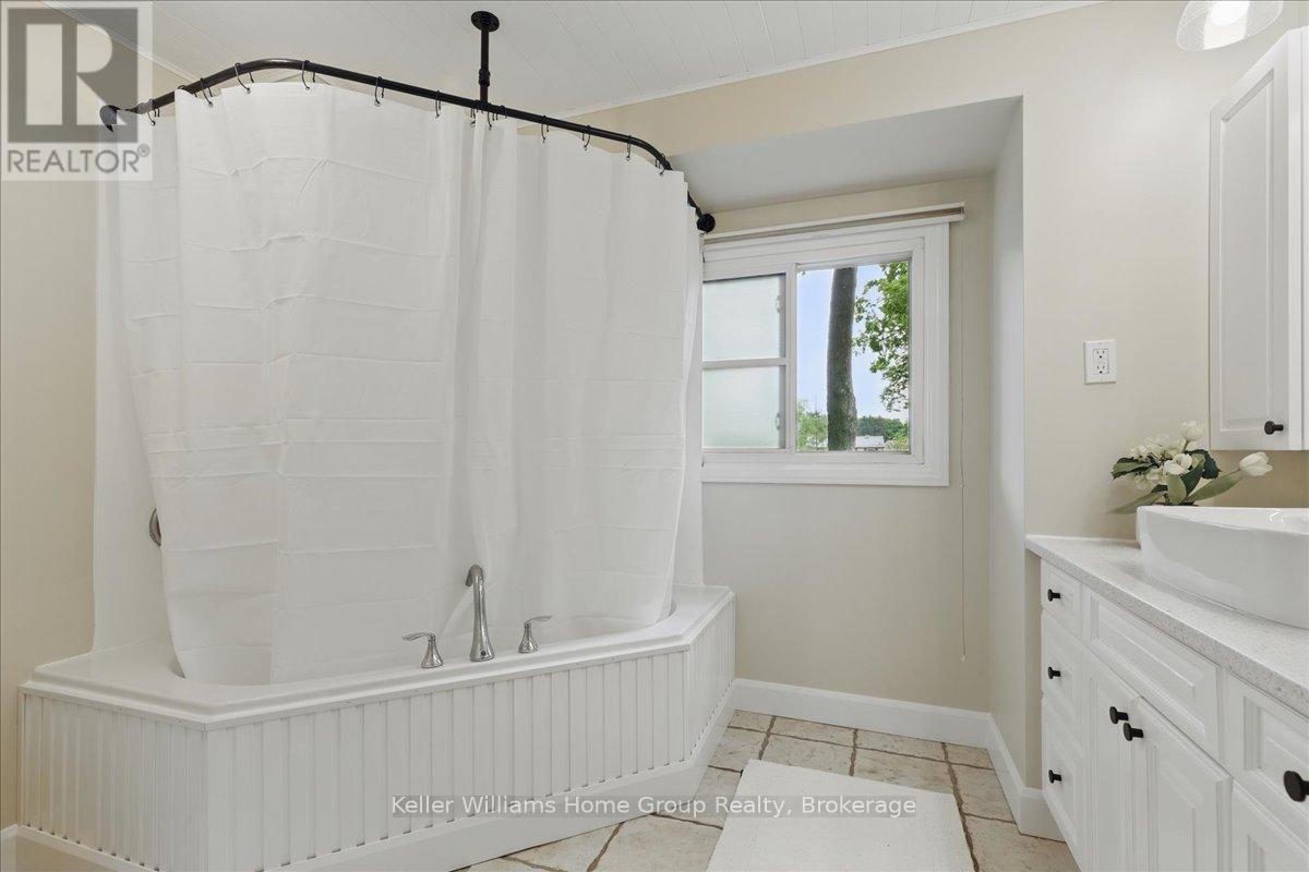 348 Old Stone Road, Waterloo, Ontario  N2K 1Z3 - Photo 21 - X12385007