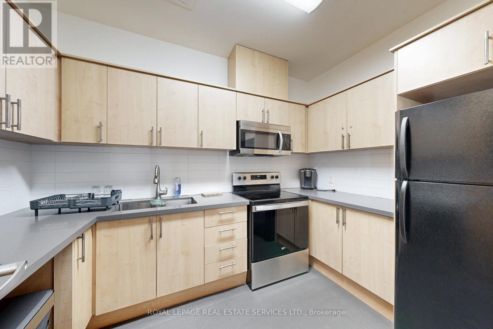 205 - 1001 Roselawn Avenue, Toronto, Ontario  M6B 4M4 - Photo 37 - W12187547
