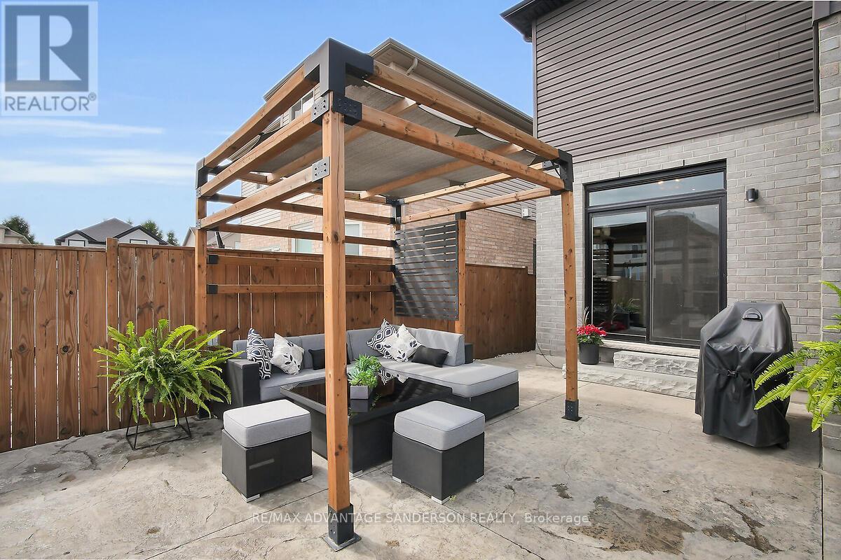 3450 Paulpeel Avenue, London South, Ontario  N6L 0E2 - Photo 11 - X12385025