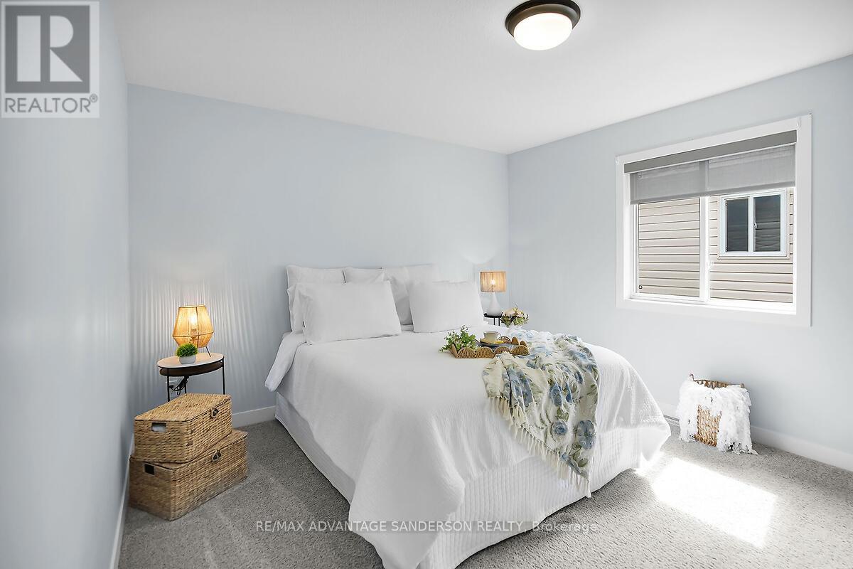 3450 Paulpeel Avenue, London South, Ontario  N6L 0E2 - Photo 35 - X12385025