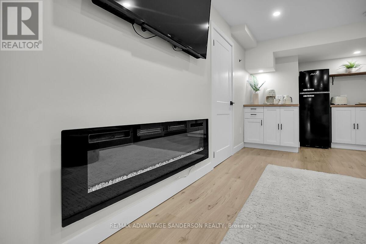 3450 Paulpeel Avenue, London South, Ontario  N6L 0E2 - Photo 42 - X12385025