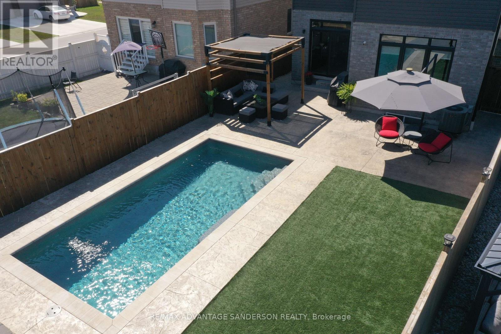 3450 Paulpeel Avenue, London South, Ontario  N6L 0E2 - Photo 5 - X12385025