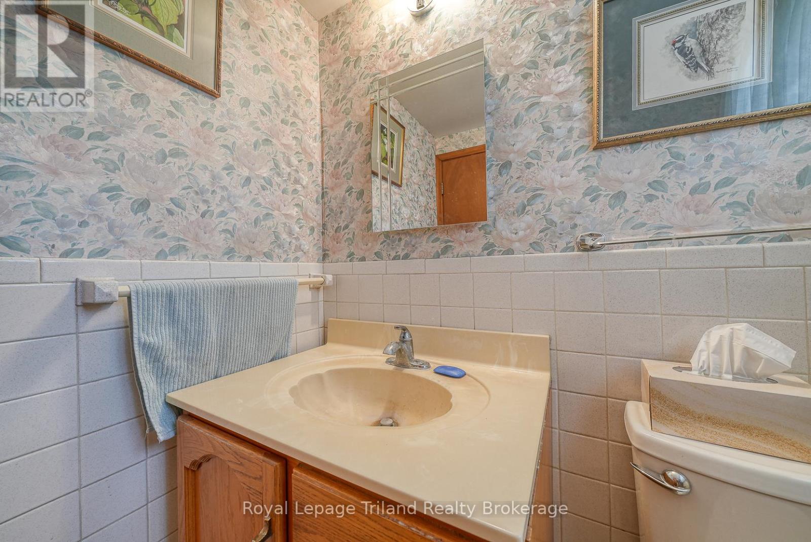 194 Orchard Road, Woodstock, Ontario  N4S 7N8 - Photo 34 - X12380318