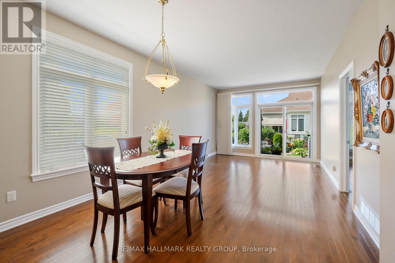 325 Farincourt Crescent, Ottawa, Ontario  K4A 0M6 - Photo 13 - X12384985