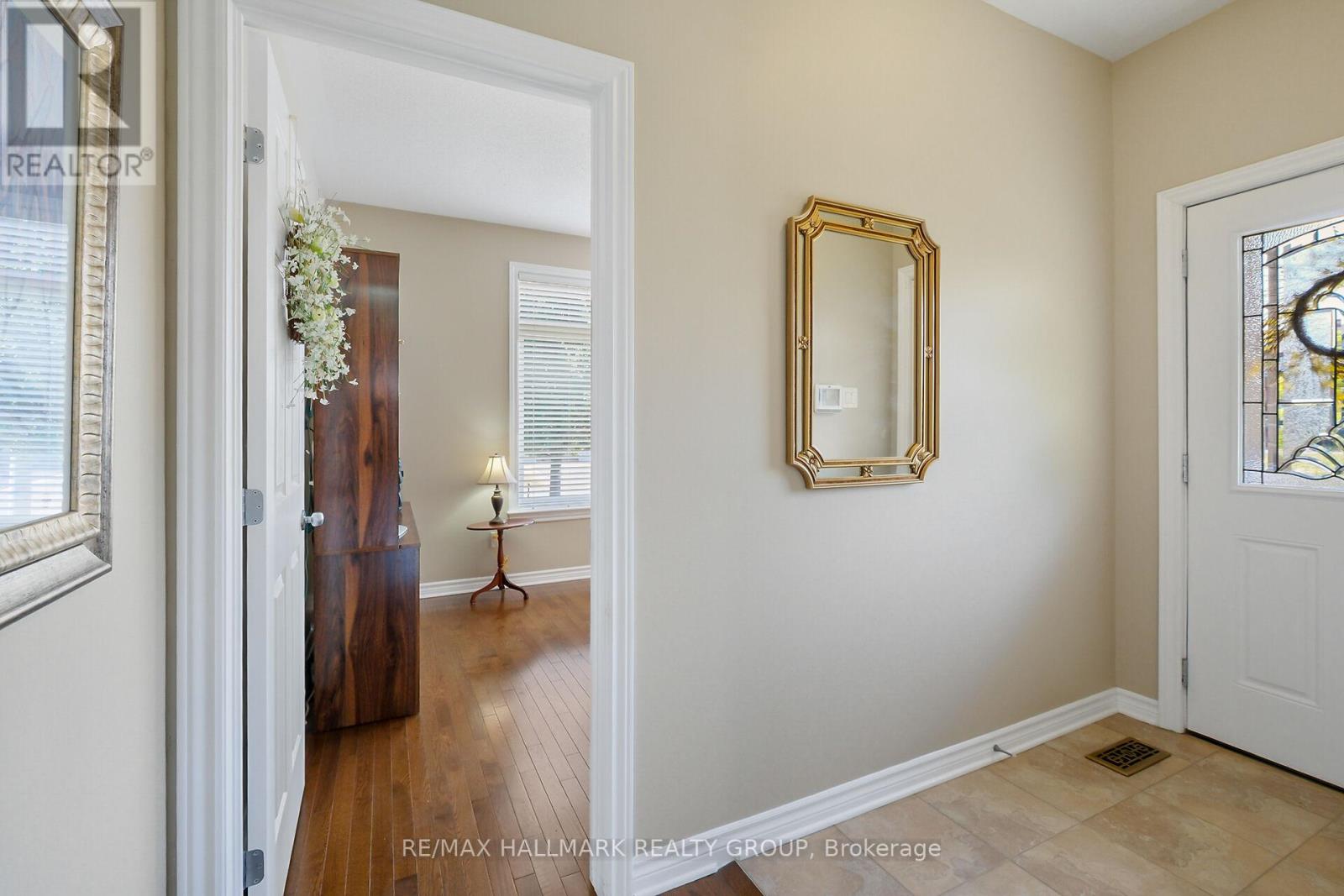 325 Farincourt Crescent, Ottawa, Ontario  K4A 0M6 - Photo 20 - X12384985