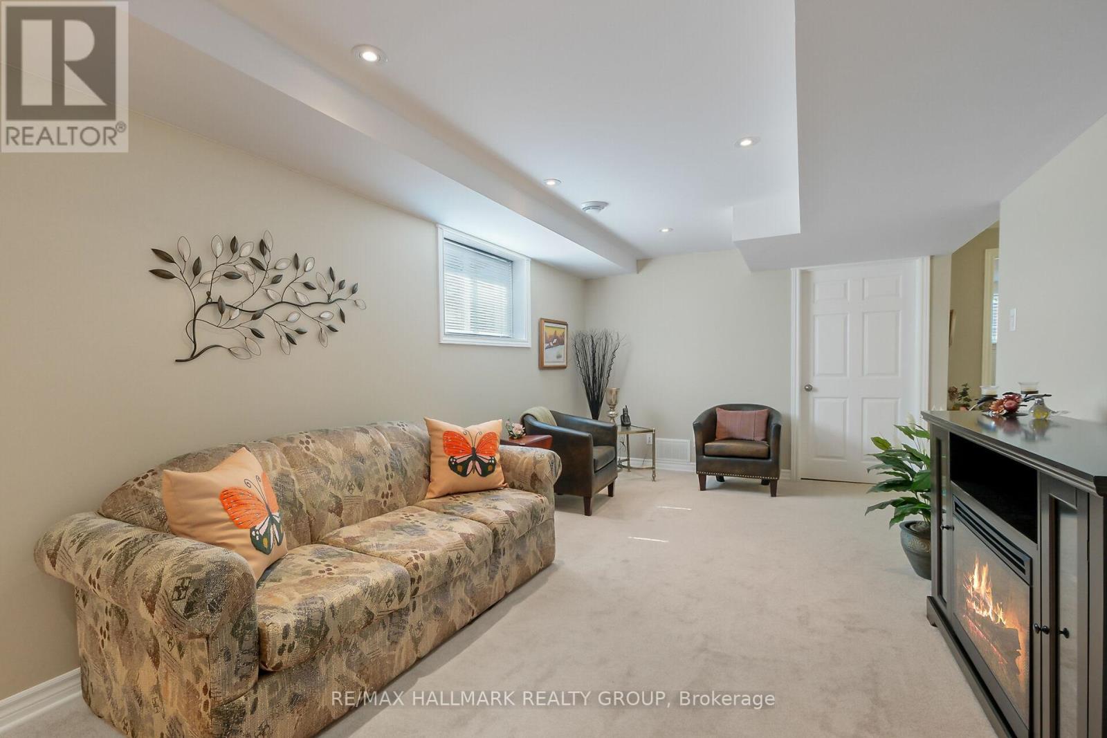 325 Farincourt Crescent, Ottawa, Ontario  K4A 0M6 - Photo 26 - X12384985