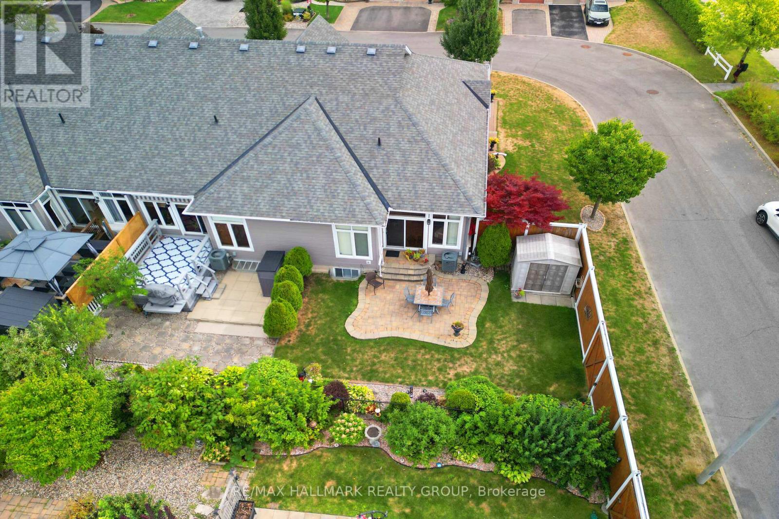 325 Farincourt Crescent, Ottawa, Ontario  K4A 0M6 - Photo 32 - X12384985