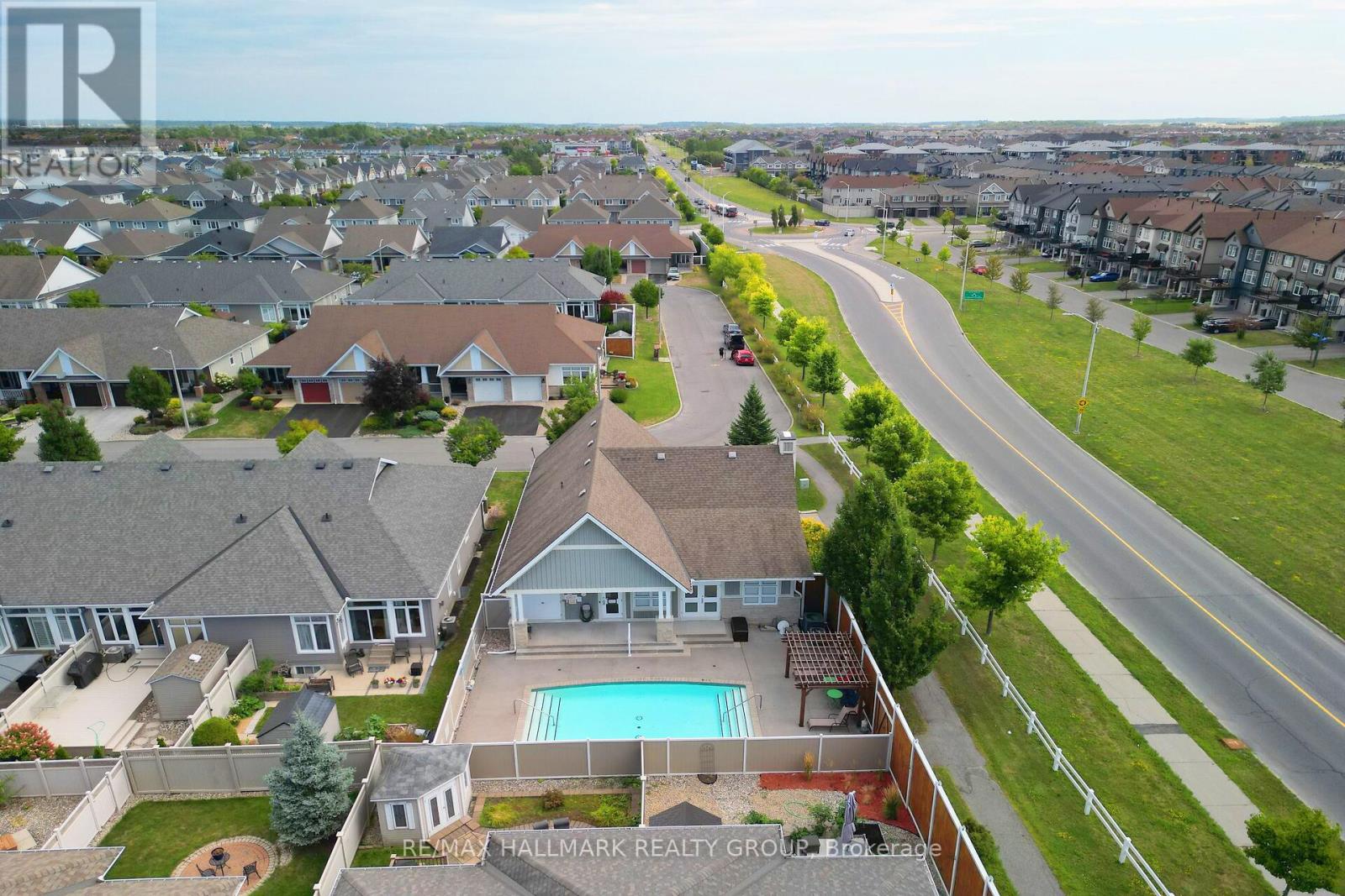 325 Farincourt Crescent, Ottawa, Ontario  K4A 0M6 - Photo 46 - X12384985