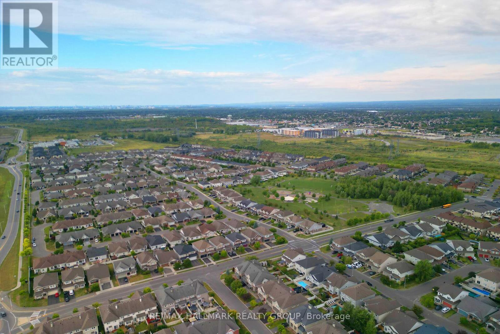 325 Farincourt Crescent, Ottawa, Ontario  K4A 0M6 - Photo 47 - X12384985