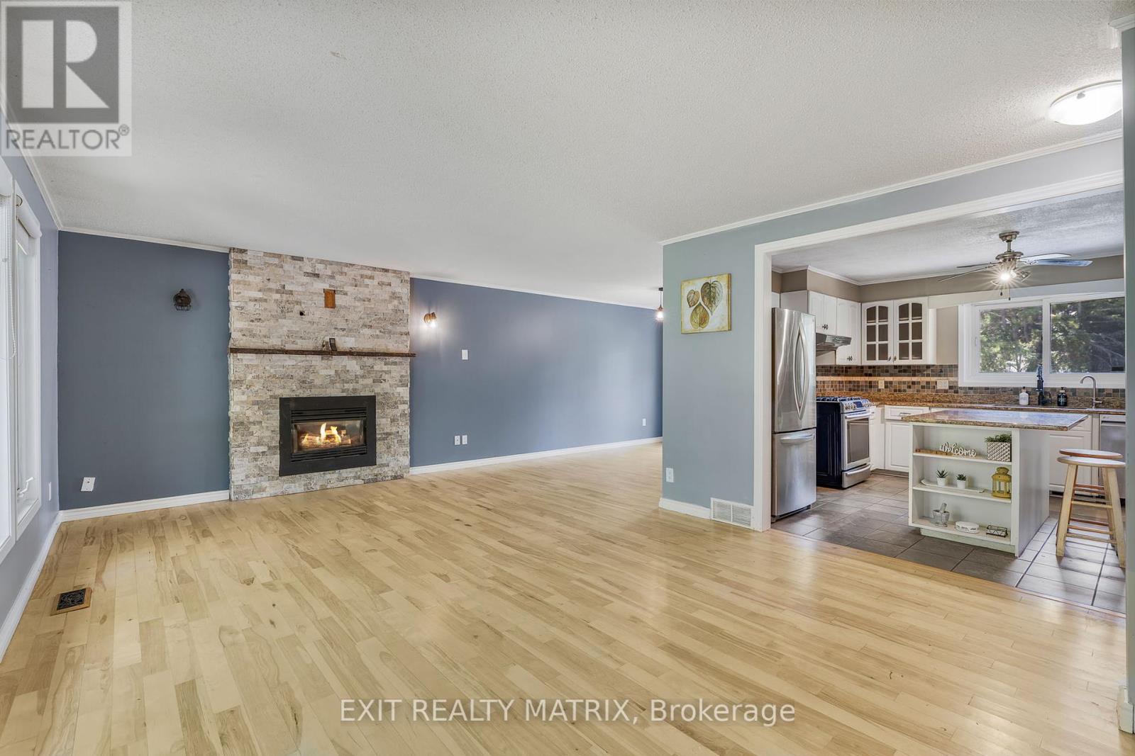 4368 County Road 31 Road, South Dundas, Ontario  K0C 2H0 - Photo 4 - X12384988