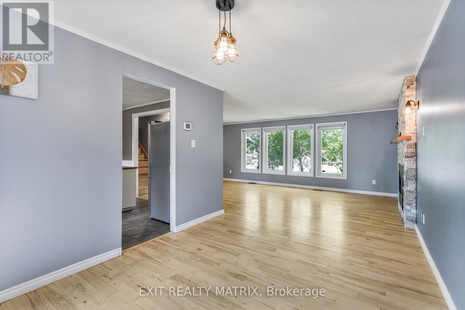 4368 County Road 31 Road, South Dundas, Ontario  K0C 2H0 - Photo 8 - X12384988