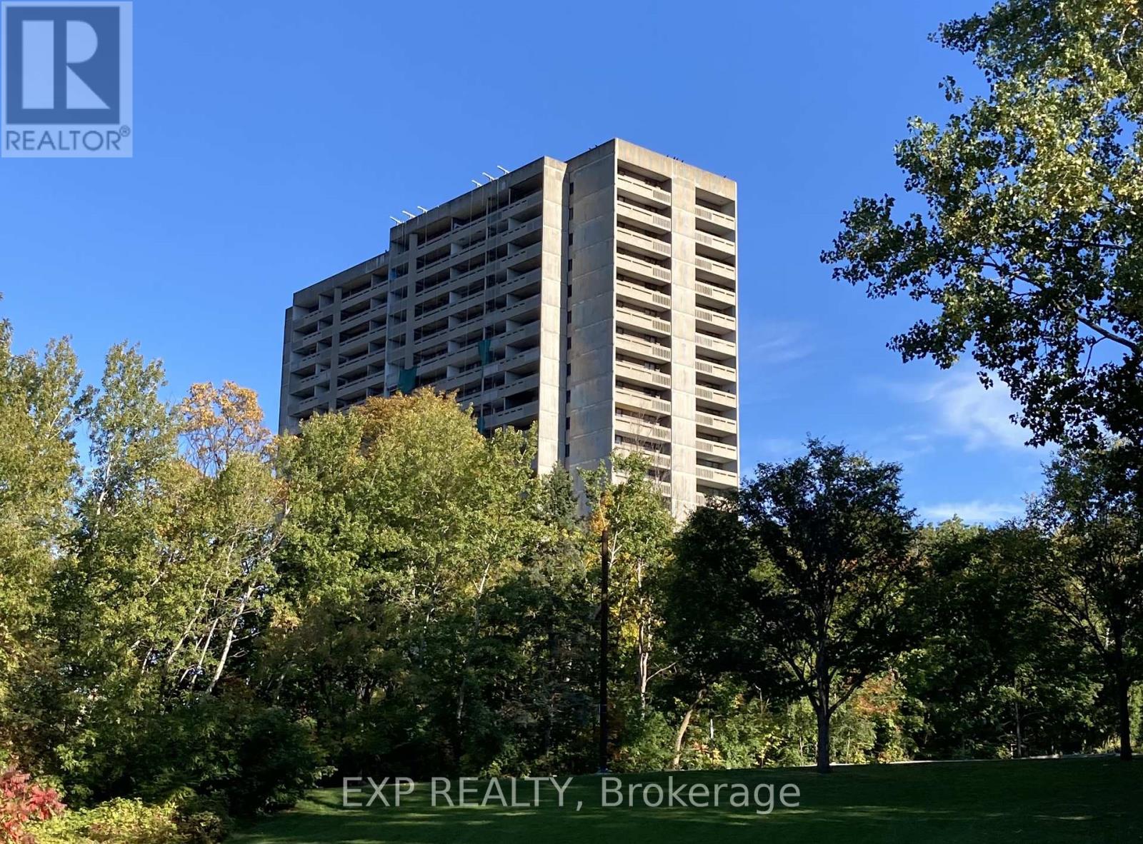 Property at 101 - 415 GREENVIEW AVENUE image 2