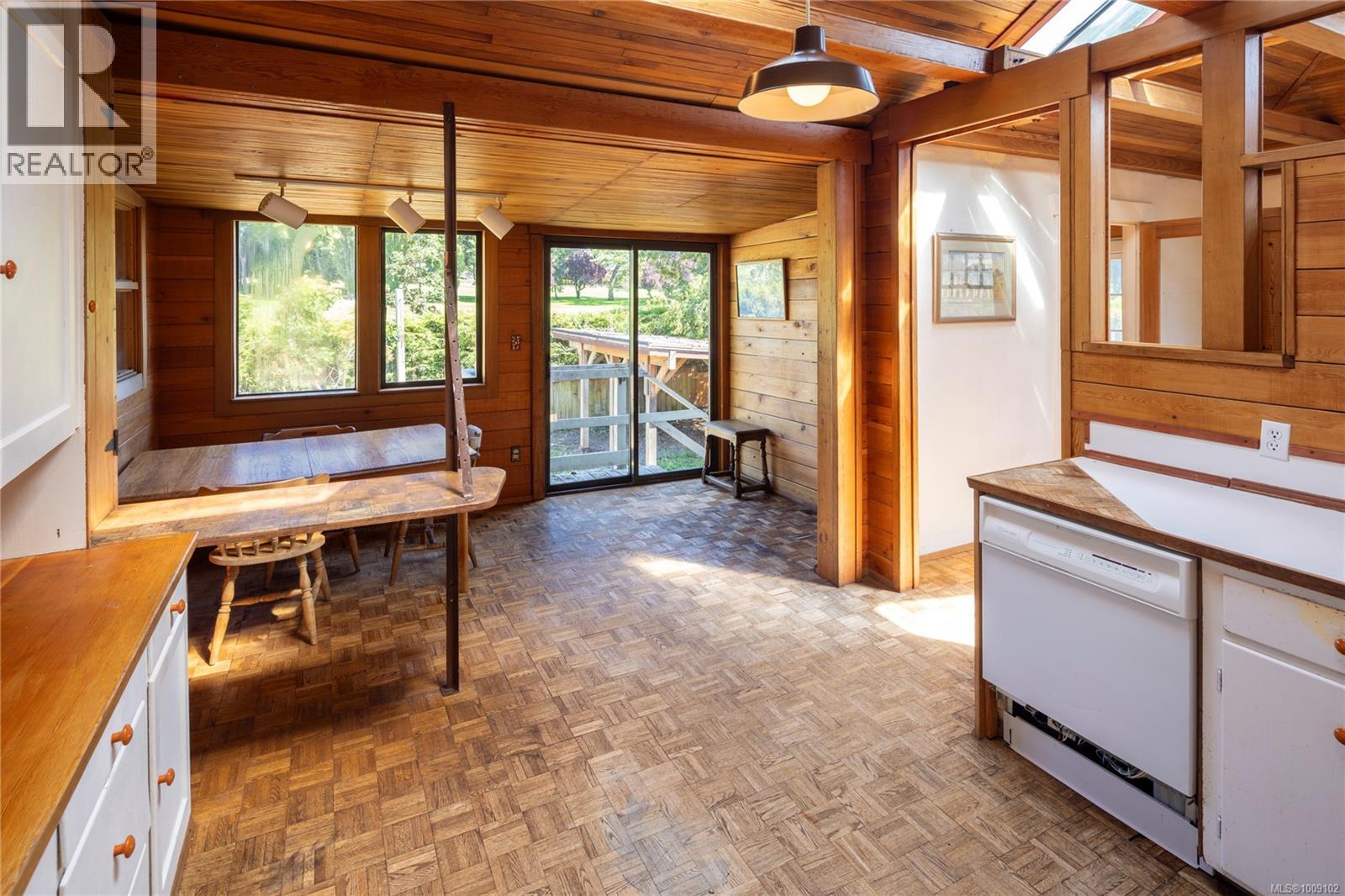 821 Newport Ave, Oak Bay, British Columbia  V8S 5C8 - Photo 7 - 1009102