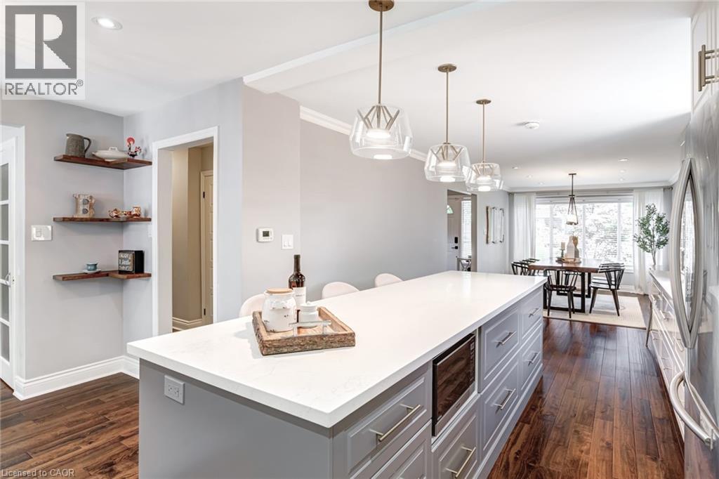 1807 Heather Hills Drive, Burlington, Ontario  L7P 2Z1 - Photo 9 - 40766761