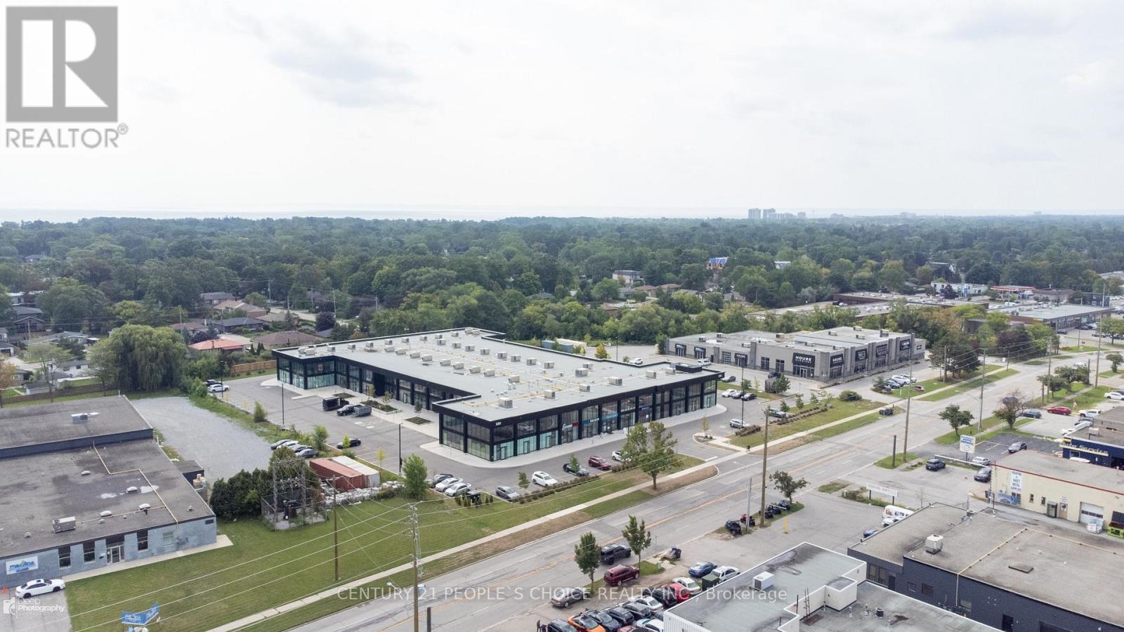 12 - 530 Speers Road, Oakville, Ontario  L6K 2G3 - Photo 14 - W12381005
