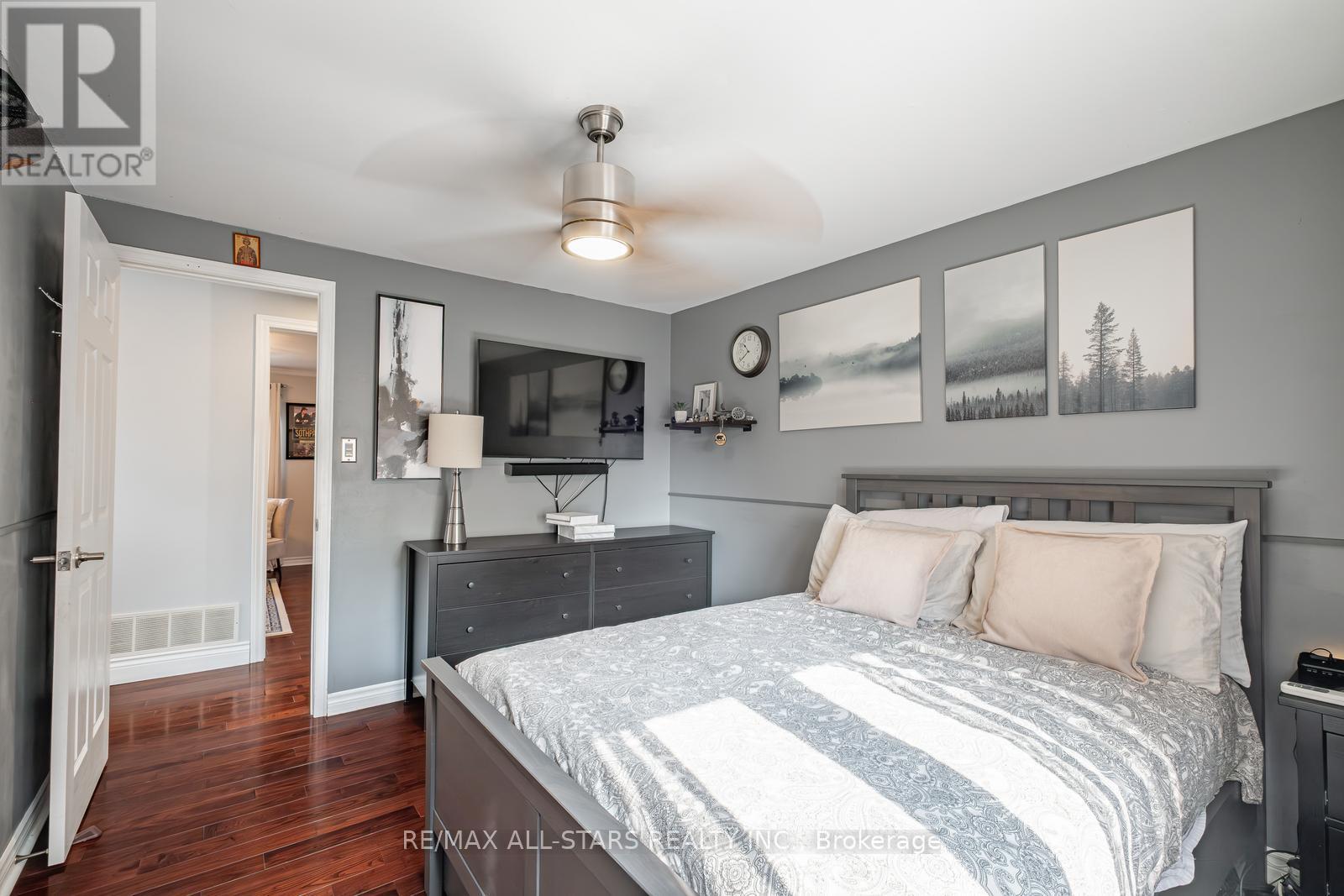 84 Thicketwood Boulevard, Whitchurch-Stouffville, Ontario  L4A 4K6 - Photo 25 - N12384807
