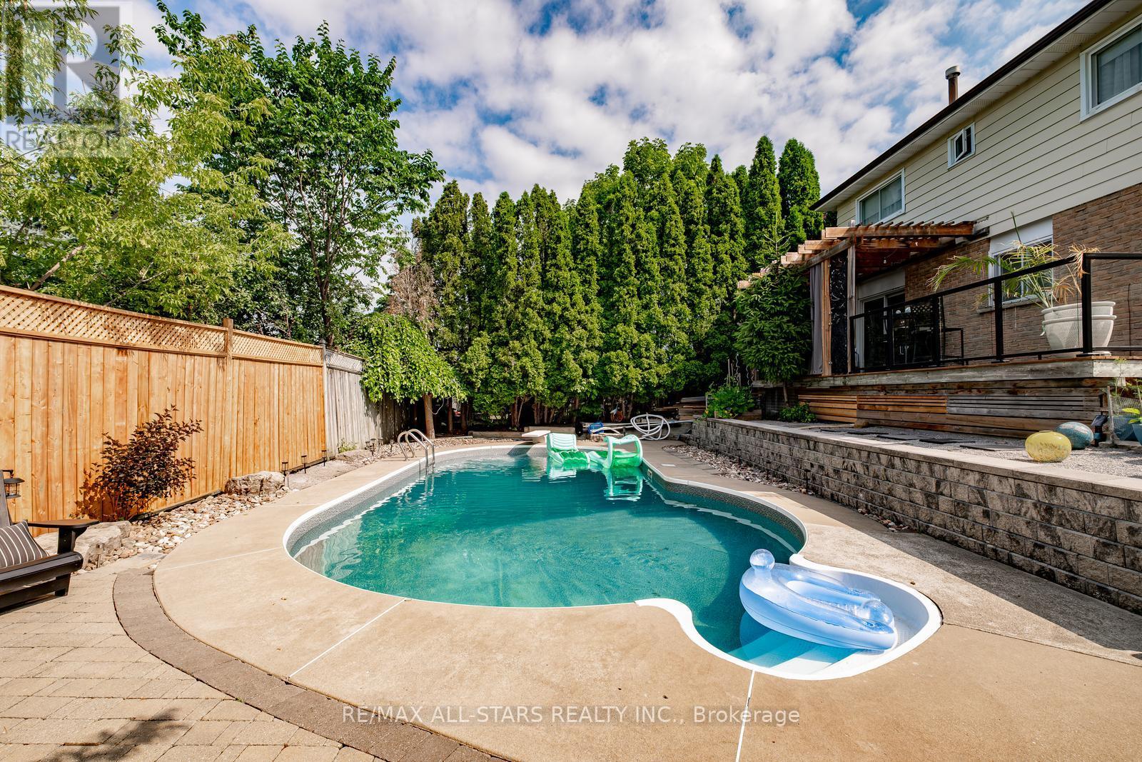 84 Thicketwood Boulevard, Whitchurch-Stouffville, Ontario  L4A 4K6 - Photo 41 - N12384807