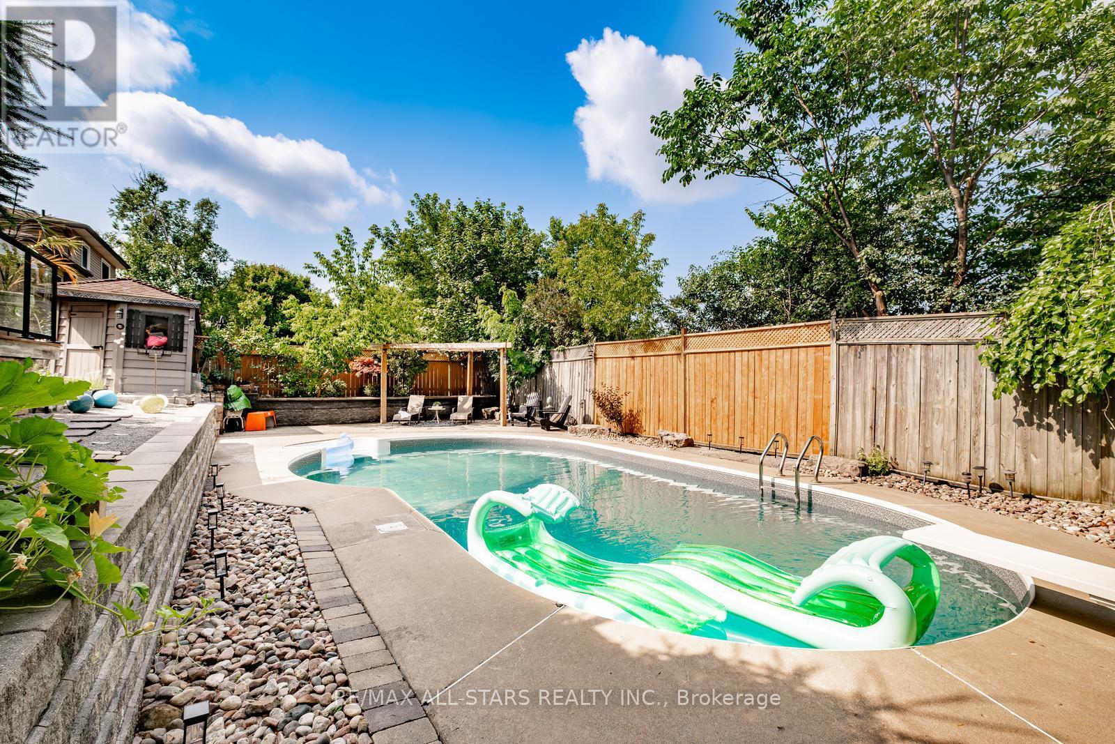 84 Thicketwood Boulevard, Whitchurch-Stouffville, Ontario  L4A 4K6 - Photo 45 - N12384807