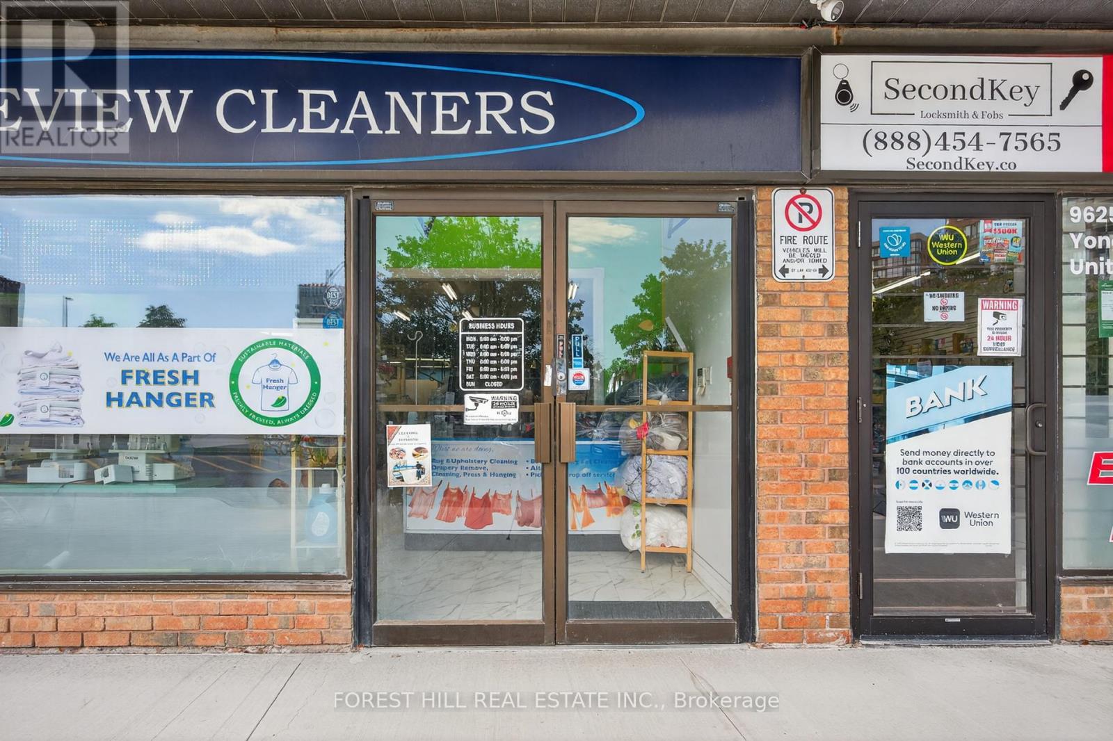 8 - 9625 Yonge Street N, Richmond Hill, Ontario  L4C 5T2 - Photo 2 - N12384914