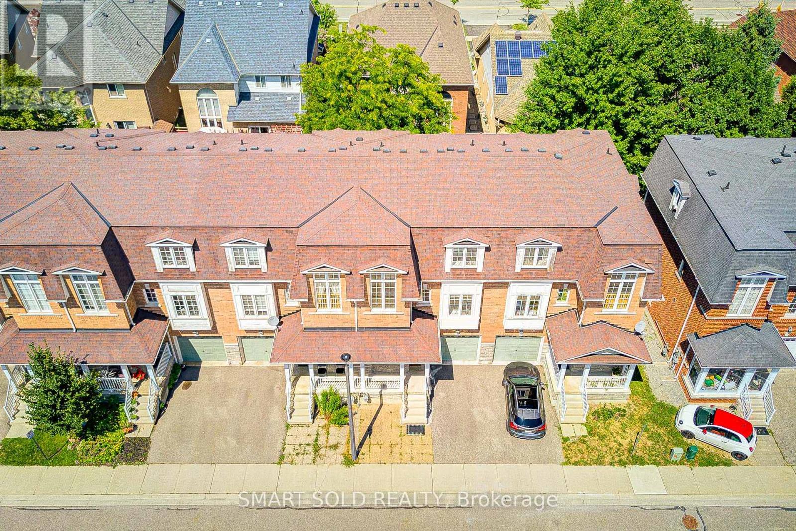 Property at 50-15 OLD COLONY ROAD image 4