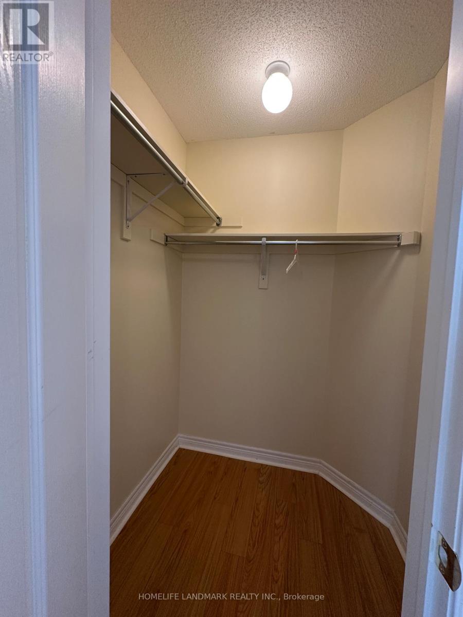70 - 15 Old Colony Road, Richmond Hill, Ontario  L4E 4L5 - Photo 10 - N12384930