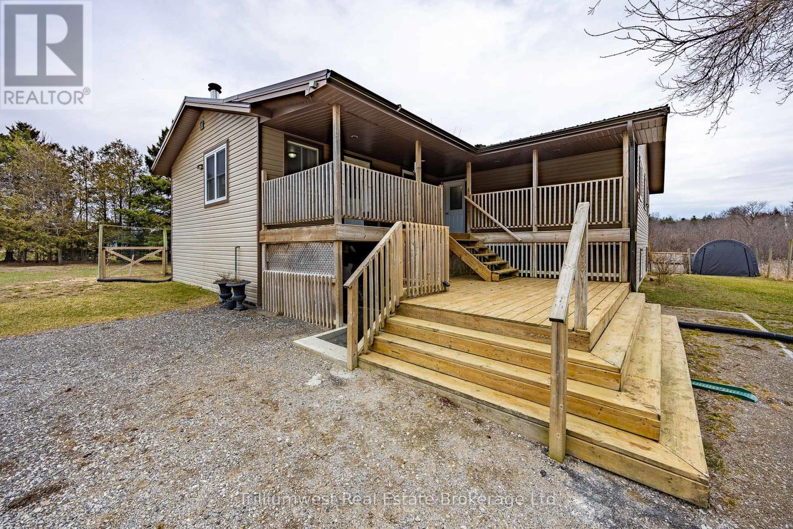 84 5th Concession Road, Norfolk, Ontario  N0E 1C0 - Photo 1 - X12068219
