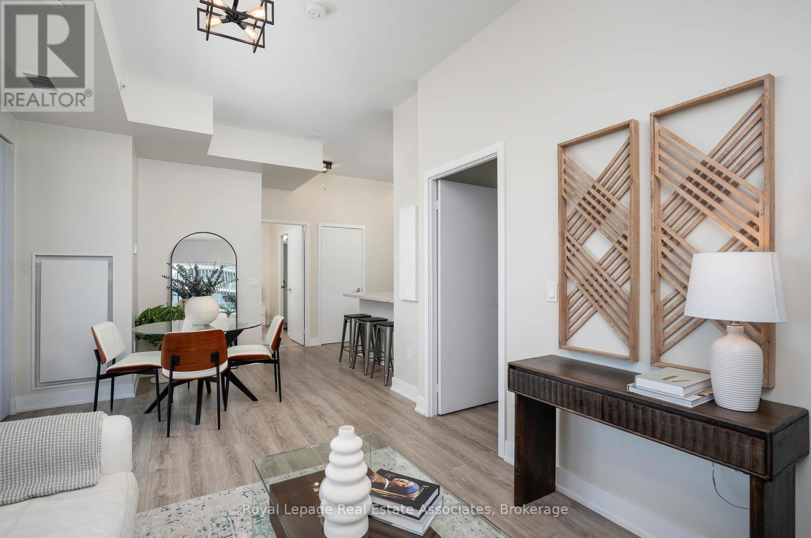 916 - 30 Shore Breeze Drive, Toronto, Ontario  M8V 0J1 - Photo 14 - W12384810