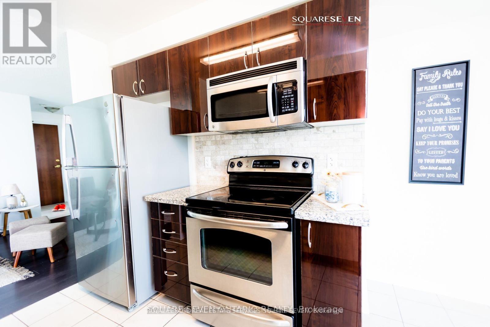1603 - 4900 Glen Erin Drive, Mississauga, Ontario  L5M 7S2 - Photo 10 - W12384834