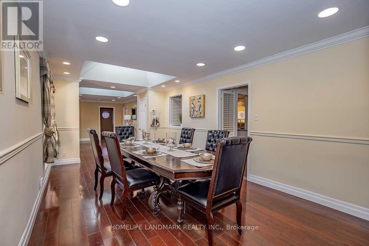 2301 Bennington Gate, Oakville, Ontario  L6J 5Z4 - Photo 13 - W12384835