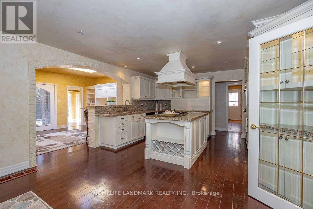 2301 Bennington Gate, Oakville, Ontario  L6J 5Z4 - Photo 15 - W12384835