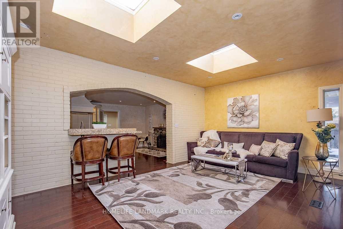 2301 Bennington Gate, Oakville, Ontario  L6J 5Z4 - Photo 22 - W12384835