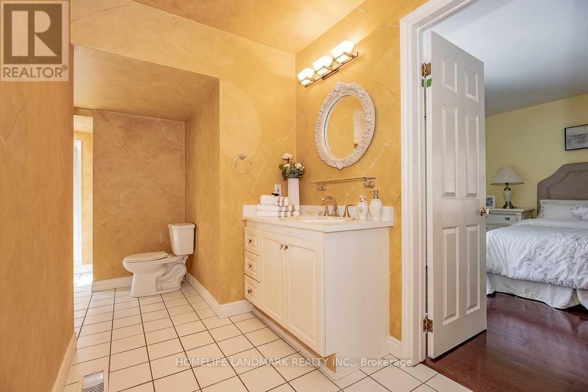 2301 Bennington Gate, Oakville, Ontario  L6J 5Z4 - Photo 30 - W12384835