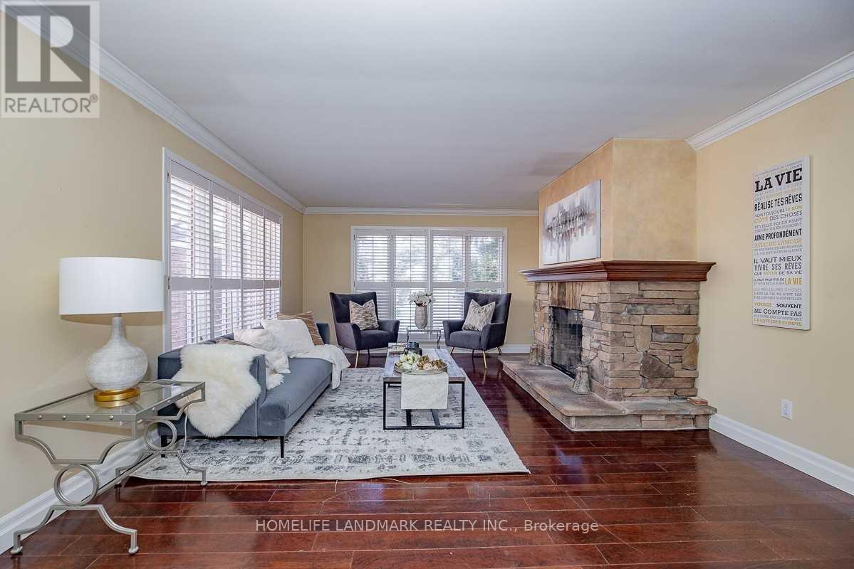 2301 Bennington Gate, Oakville, Ontario  L6J 5Z4 - Photo 9 - W12384835