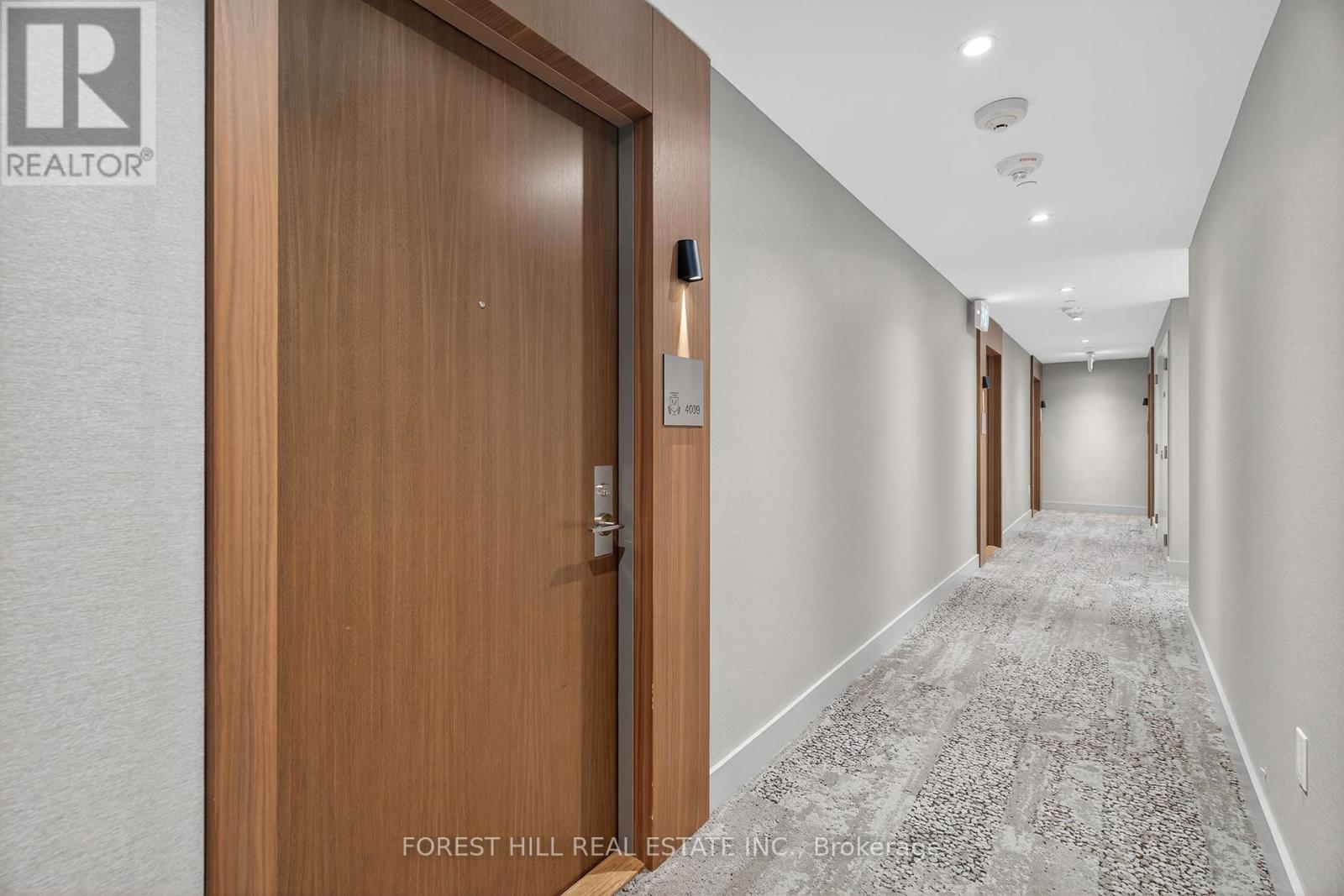 4009 - 1928 Lake Shore Boulevard, Toronto (High Park-Swansea), Ontario  L4C 5T2 - Photo 2 - W12384851