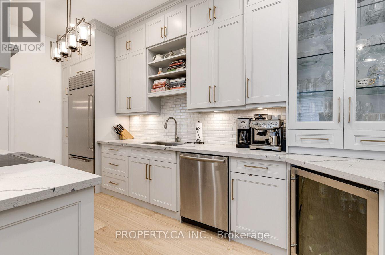 105 - 2 Aberfoyle Crescent, Toronto, Ontario  M8X 2Z8 - Photo 16 - W12384864