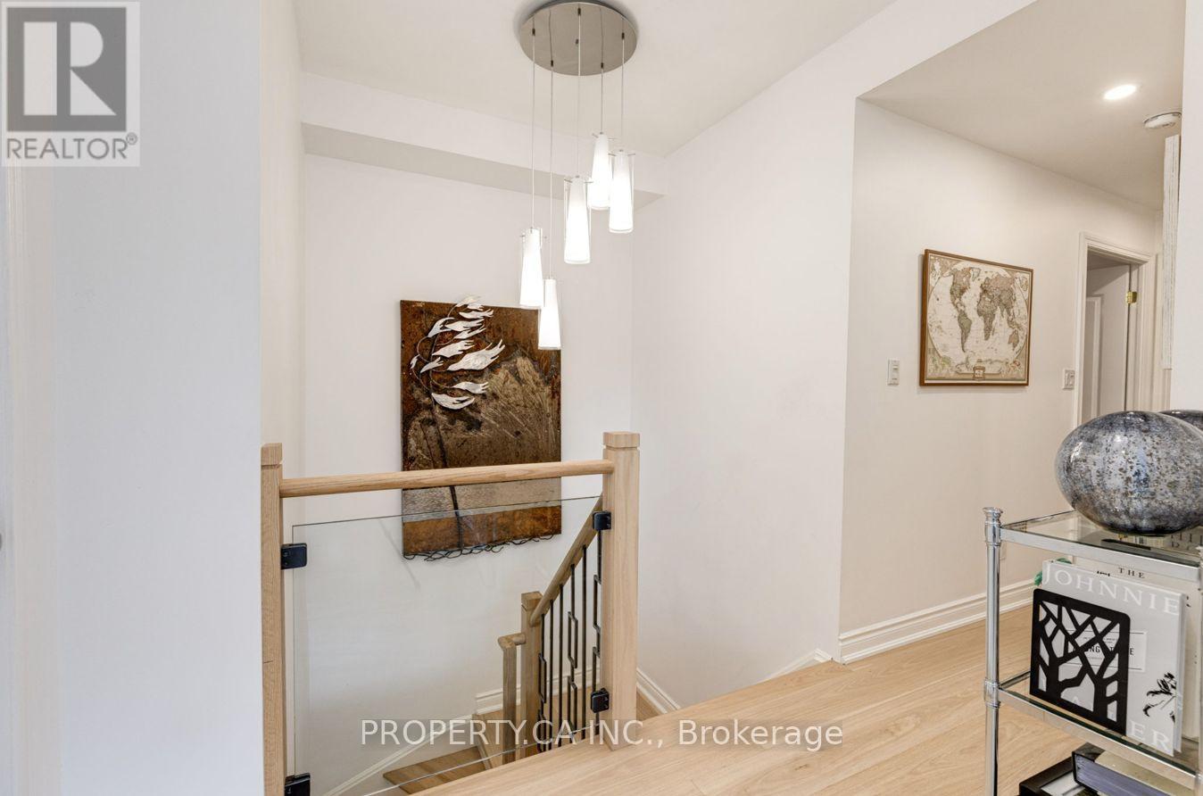 105 - 2 Aberfoyle Crescent, Toronto, Ontario  M8X 2Z8 - Photo 18 - W12384864