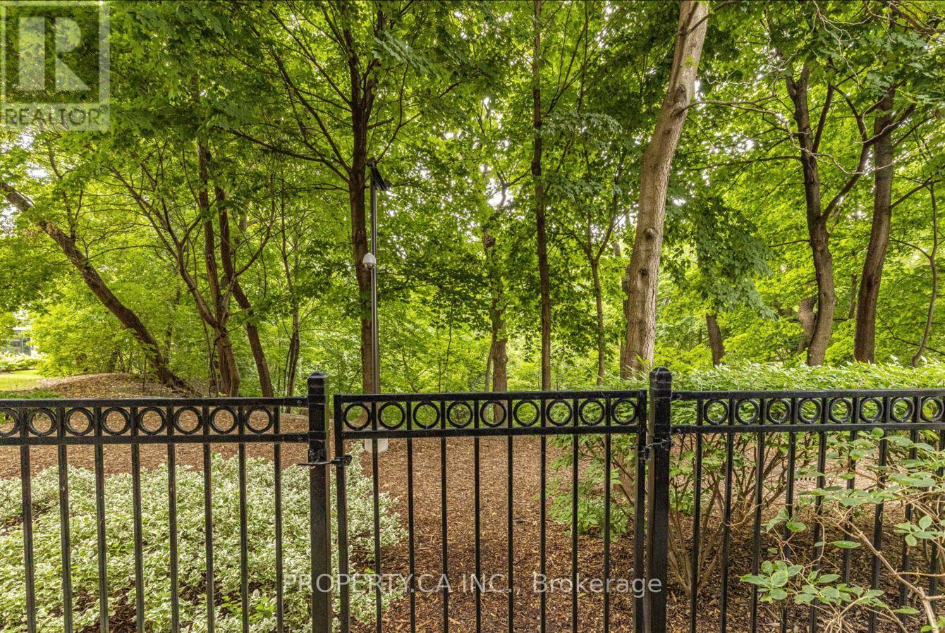 105 - 2 Aberfoyle Crescent, Toronto, Ontario  M8X 2Z8 - Photo 41 - W12384864