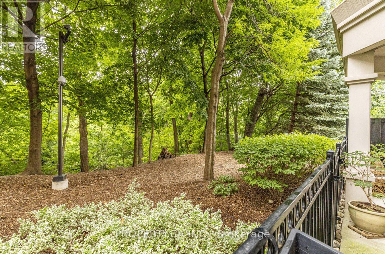 105 - 2 Aberfoyle Crescent, Toronto, Ontario  M8X 2Z8 - Photo 42 - W12384864