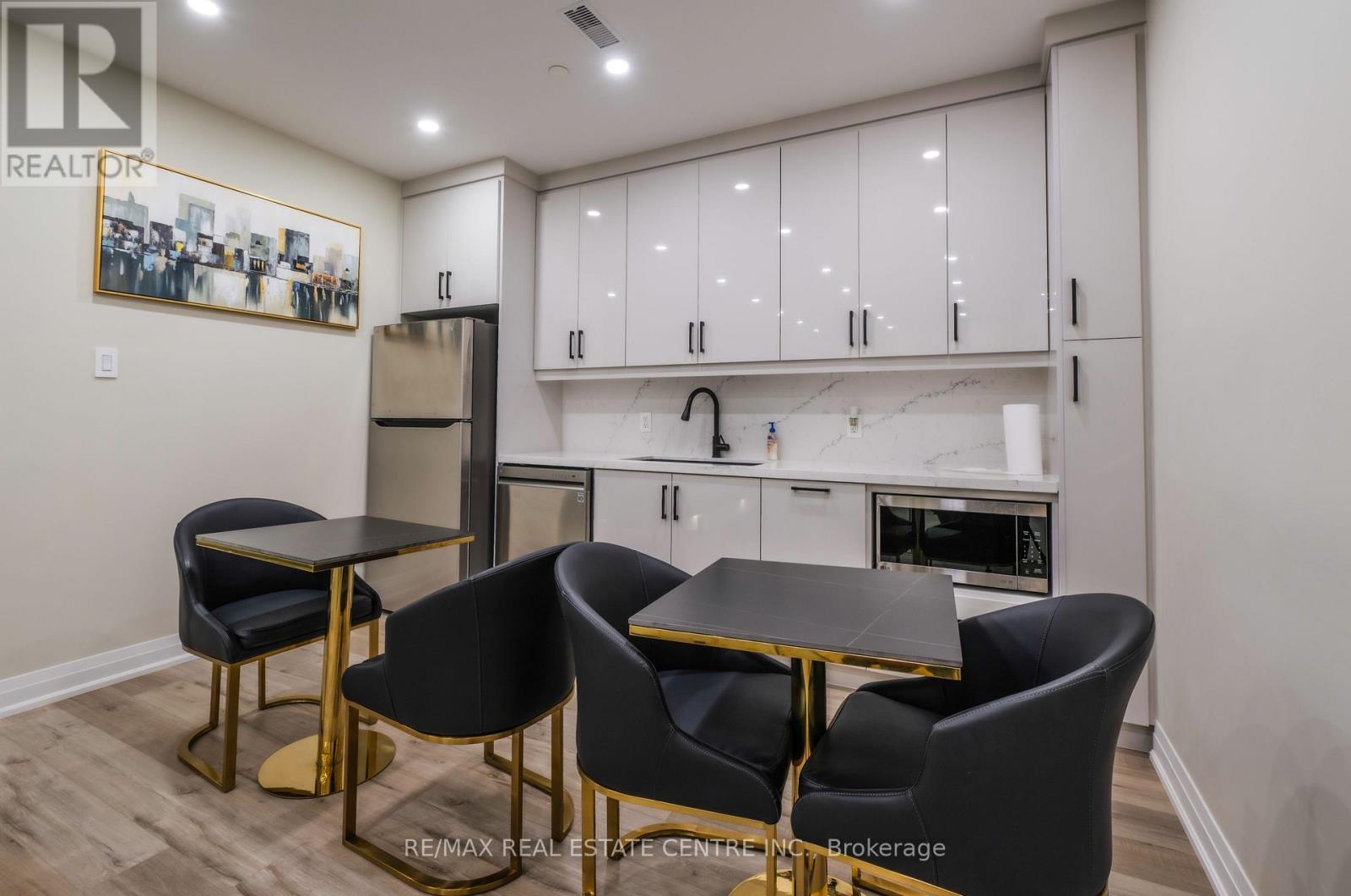 20 - 2131 Williams Parkway, Brampton, Ontario  L6S 5Z4 - Photo 8 - W12384884