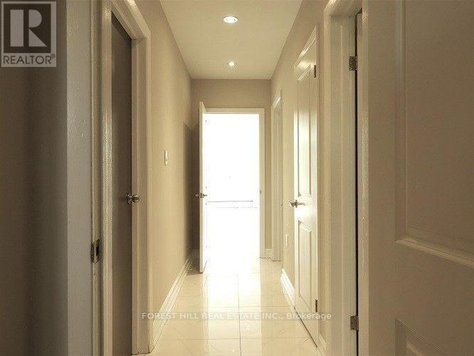 2 - 42 Emerald Crescent, Toronto, Ontario  M8V 2B6 - Photo 4 - W12384928