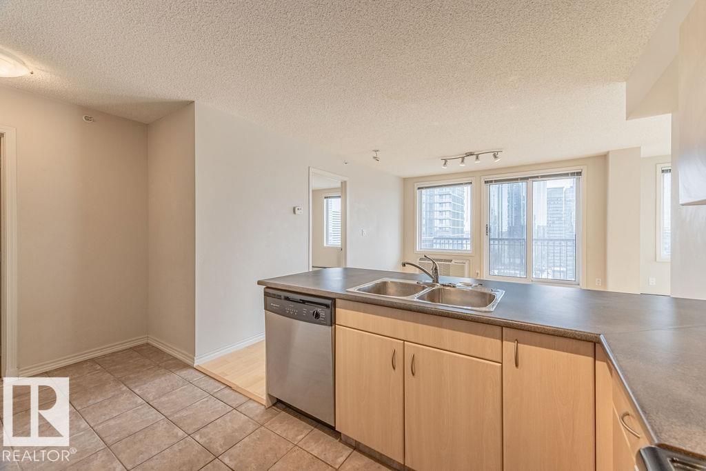 #2301 10180 104 St Nw, Edmonton, Alberta  T5J 1A7 - Photo 7 - E4456404