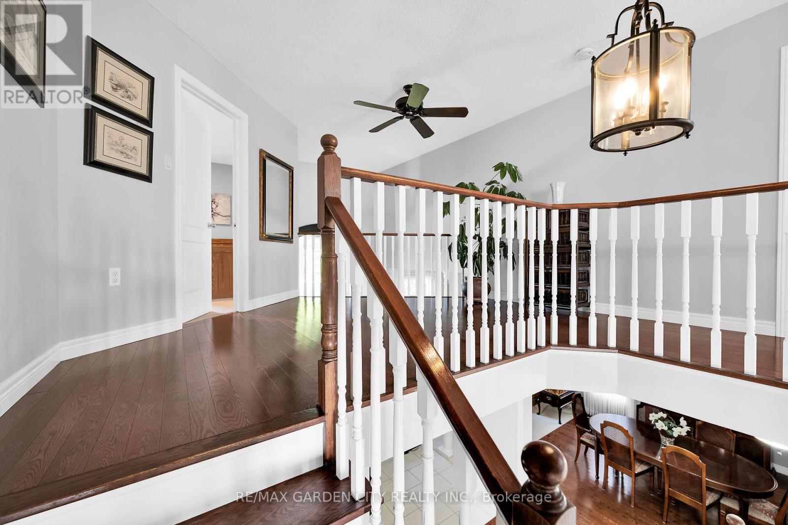 19 Golf Woods Drive, Grimsby (Grimsby East), Ontario  L3M 5P5 - Photo 21 - X12384845